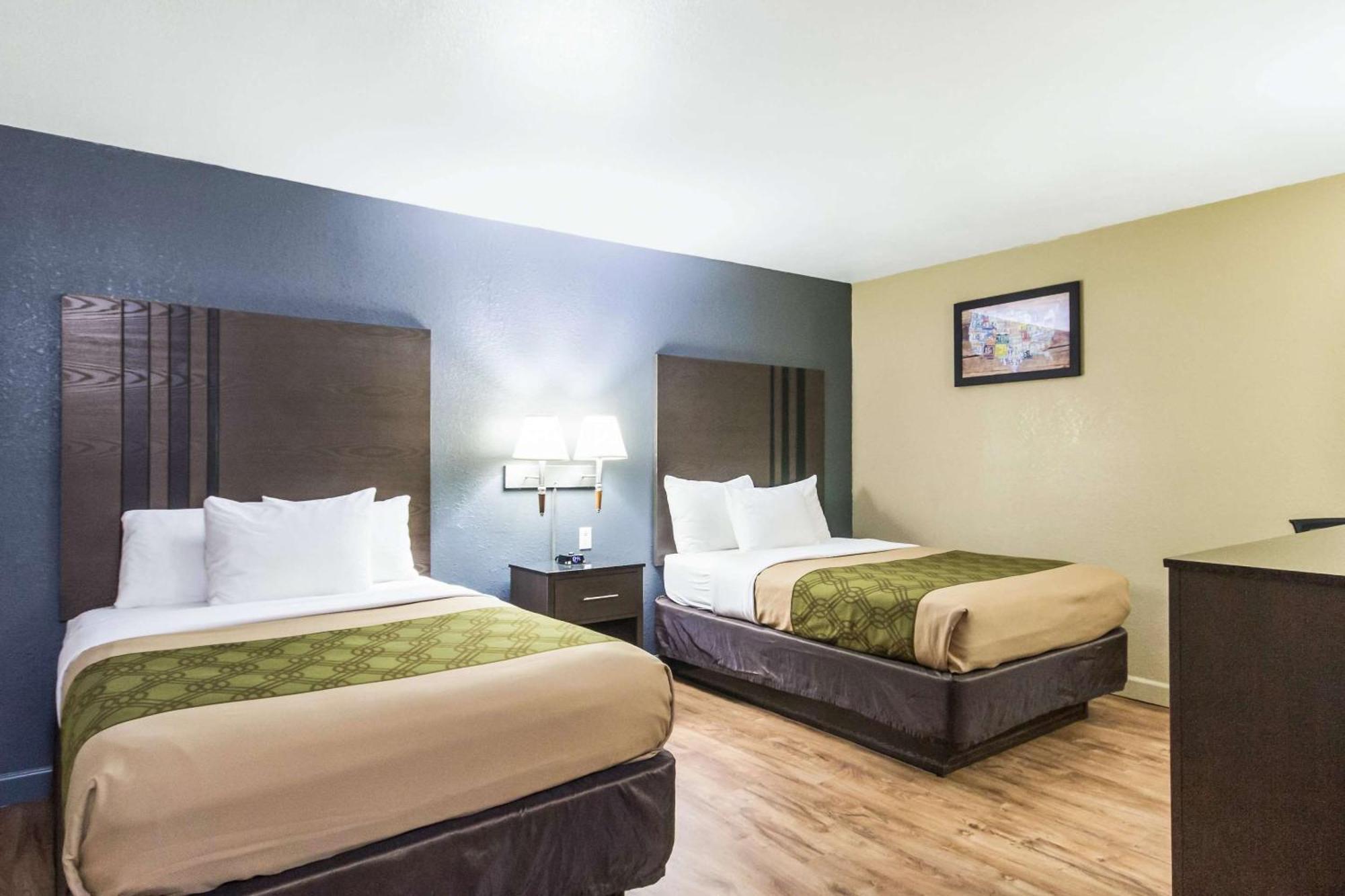בסילבר ספרינג Econo Lodge Inn & Suites I-35 At Shawnee Mission מראה חיצוני תמונה